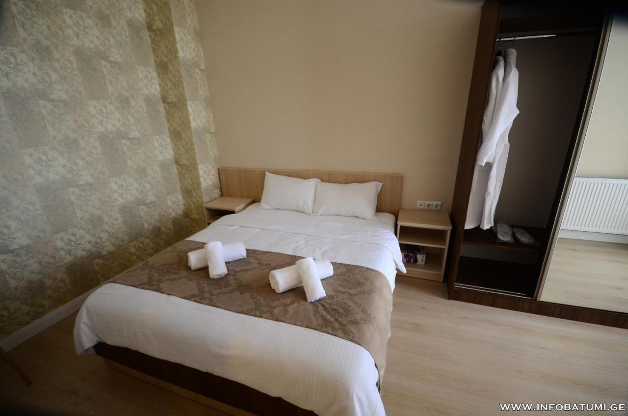 West Apartments Batumi Exteriér fotografie